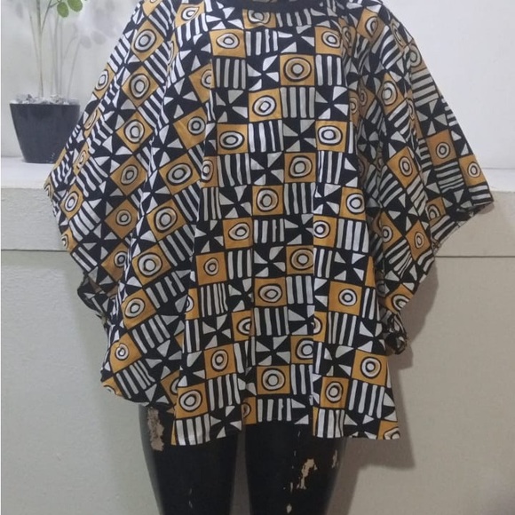 Capes - Picture 11 of 15